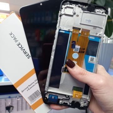 Дисплей Realme C61 (RMX3930)/ C63 (RMX3939)/ Note 60 (RMX3933)  в сборе с тачскрином в рамке (черный) оригинал Service Pack