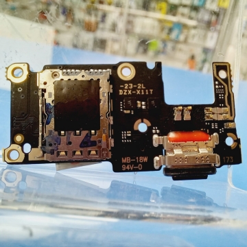 Плата дополнительная Xiaomi 11T (21081111RG), 11T Pro (2107113SG) с разъемом зарядки и микрофоном, разьем симкарты