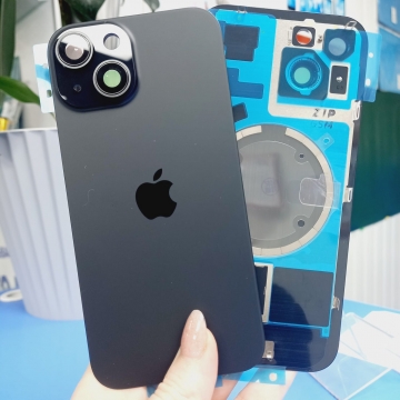 Задняя крышка корпуса iPhone 15 (стекло, логотип) (черный) со стеклом камеры и креплением, Magsafe оригинал