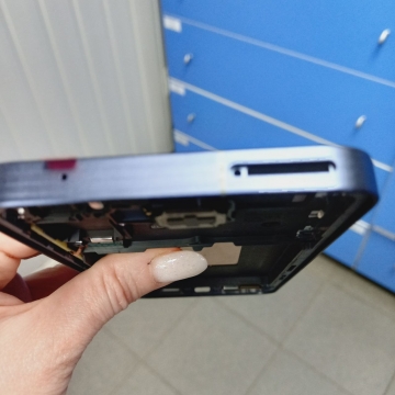 Дисплей Samsung SM-A556F Galaxy A55 в сборе с тачскрином в рамке (синий) OLED Full Size 1:1 Service pack