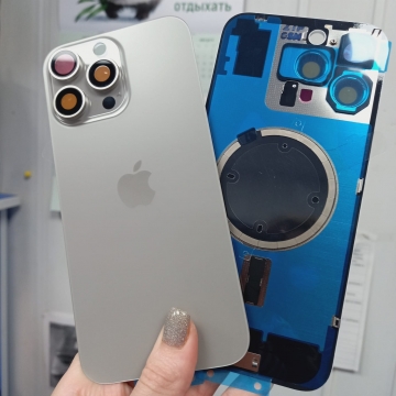 Задняя крышка корпуса iPhone 16 Pro Max (стекло, логотип) (серый) со стеклом камеры и  креплением. Magsafe ориг